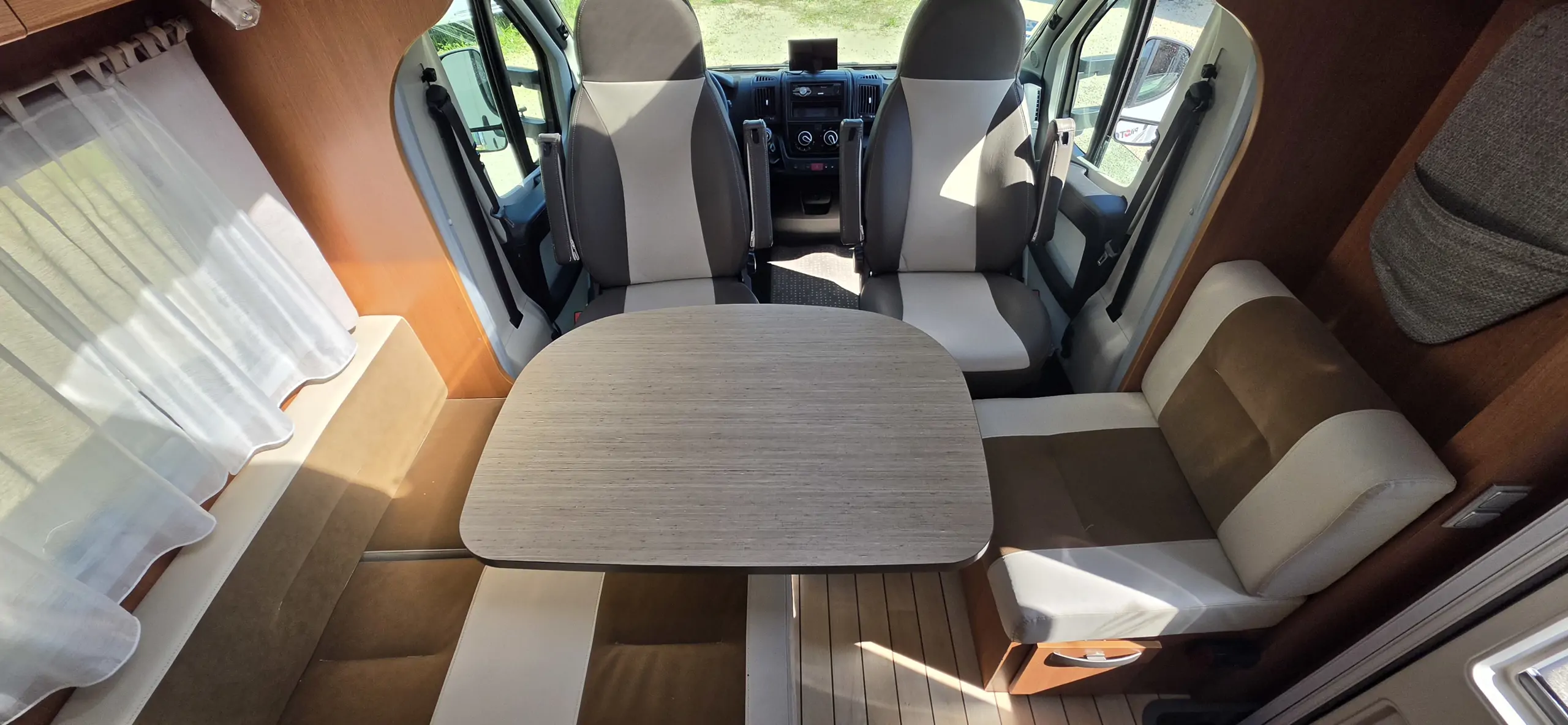 Image Pilote P 730 Aventura 