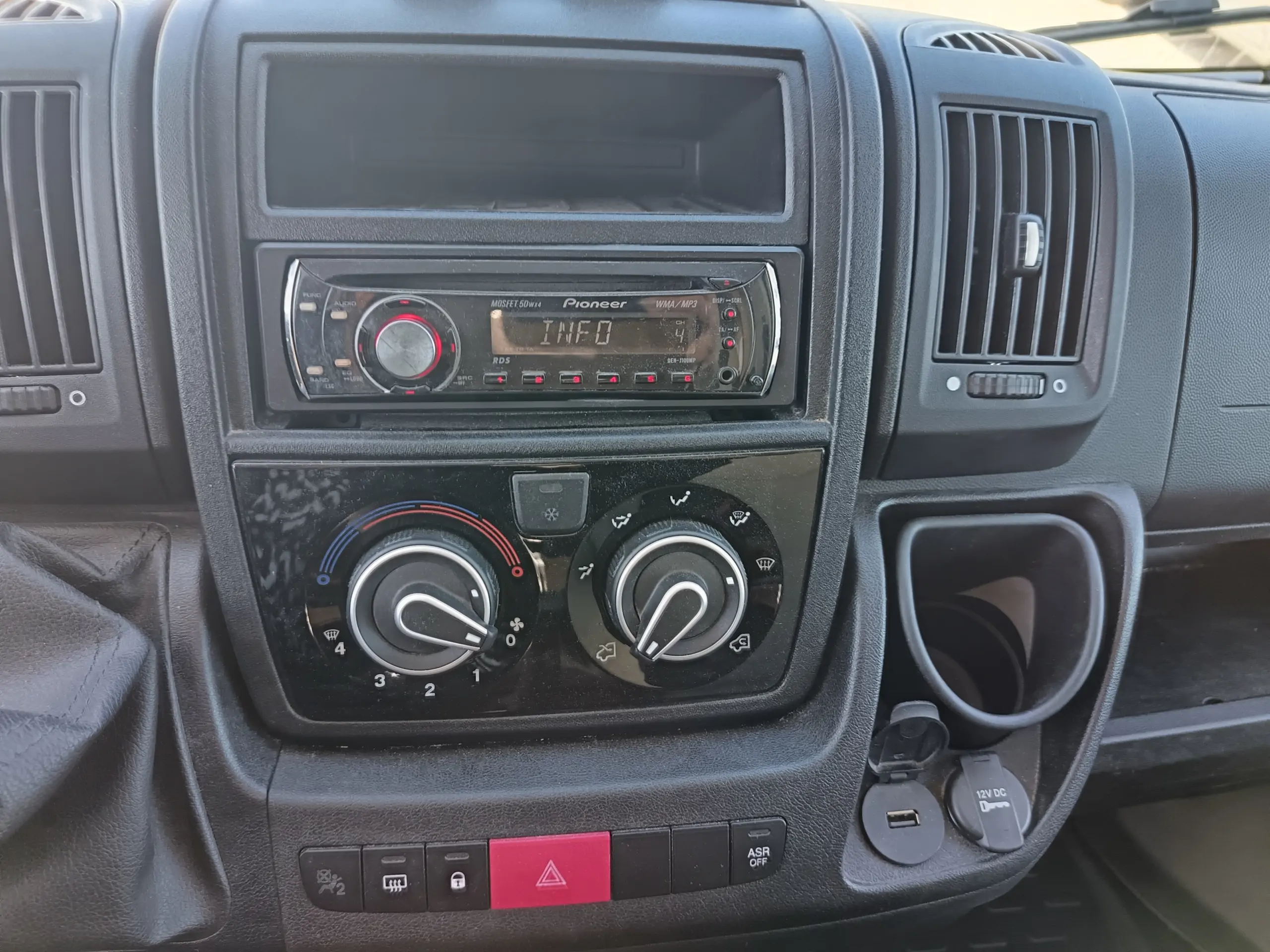 Image MC LOUIS MC4 322