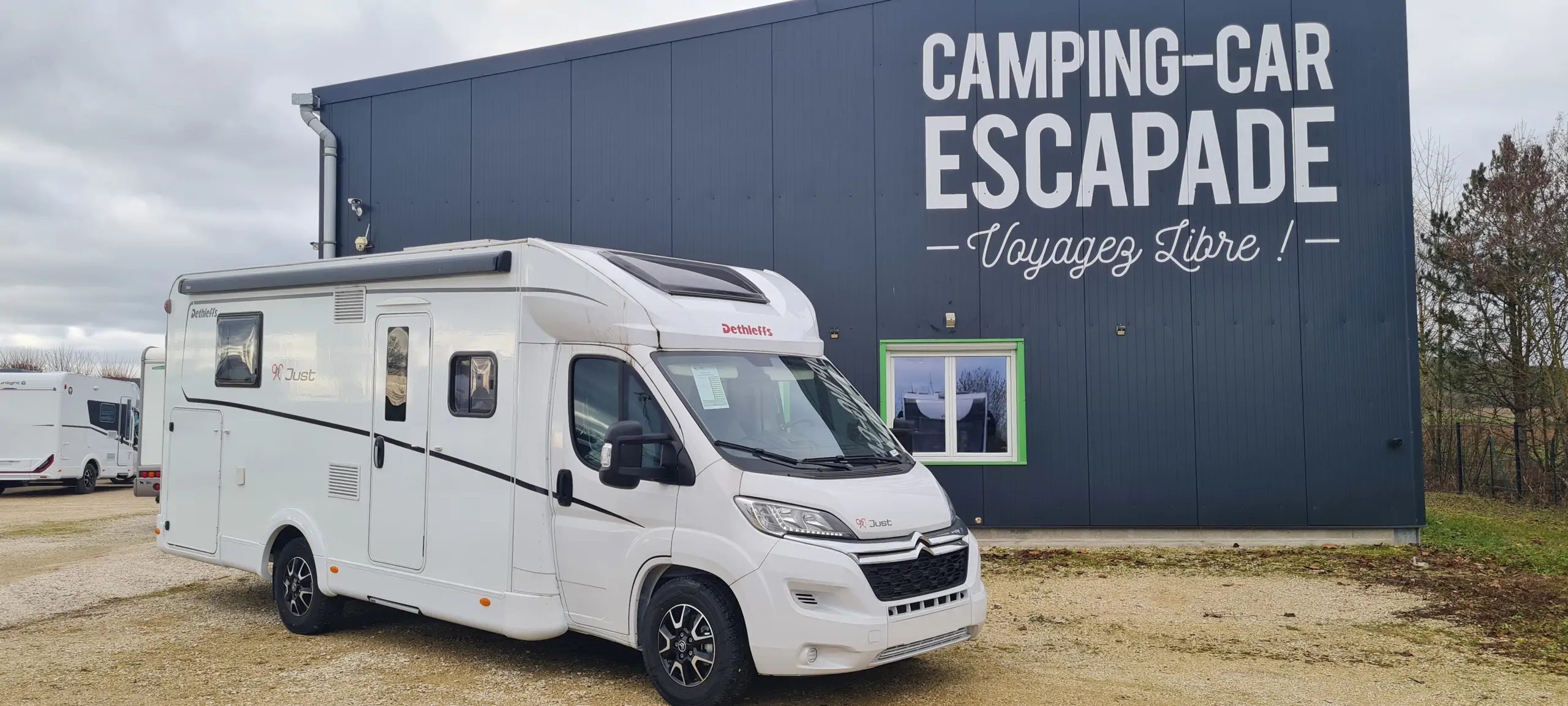 Photo Dethleffs Just 90  T 7052 DBL DESTOCKAGE