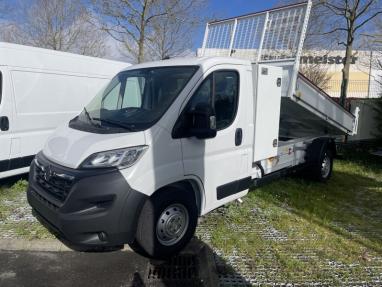 Voir le détail de l'offre de cette OPEL Movano Benne L3 3.5 Maxi 165ch BlueHDi S&S Benne 3200 + Grand Coffre Acier de 2024 en vente à partir de 37 999 € 