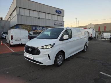 Voir le détail de l'offre de cette FORD Transit Custom Fg 320 L2H1 2.0 EcoBlue 150ch Limited de 2024 en vente à partir de 34 999 € 