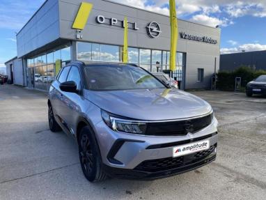 Voir le détail de l'offre de cette OPEL Grandland X 1.2 Turbo 130ch GS Line de 2023 en vente à partir de 22 989 € 