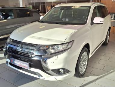 Voir le détail de l'offre de cette MITSUBISHI Outlander PHEV Twin Motor Intense 4WD de 2019 en vente à partir de 301.21 €  / mois