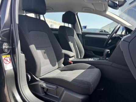 VOLKSWAGEN Passat SW 2.0 TDI EVO 122ch Business DSG7 à vendre à Besançon - Image n°11