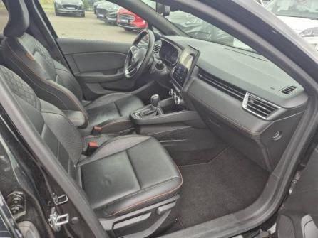 RENAULT Clio 1.6 E-Tech 140ch Initiale Paris à vendre à Montargis - Image n°11