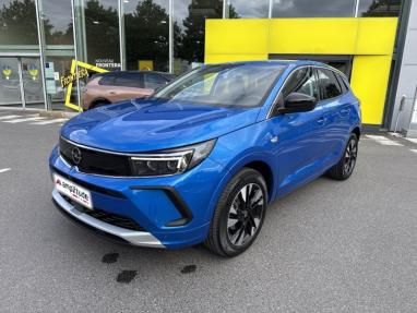 Voir le détail de l'offre de cette OPEL Grandland X 1.2 Turbo 130ch Elegance Business BVA8 de 2022 en vente à partir de 196.29 € / mois