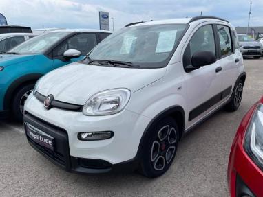 Voir le détail de l'offre de cette FIAT Panda 1.0 70ch BSG S&S City Life de 2021 en vente à partir de 126.35 €  / mois