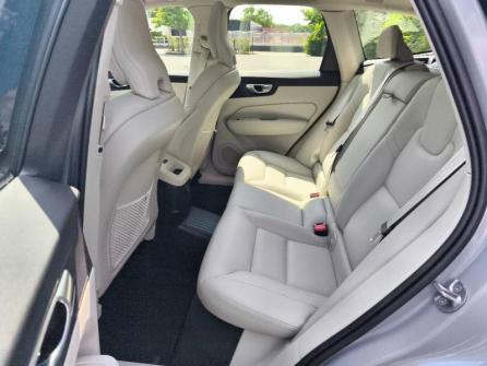 VOLVO XC60 T6 Hybride Rechargeable 253 + 145ch Ultra Style Dark Geartronic 8 AWD à vendre à Bourges - Image n°10