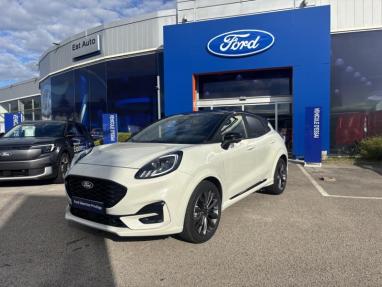 Voir le détail de l'offre de cette FORD Puma 1.0 EcoBoost Hybrid 125ch Sound Edition S&S Powershift de 2025 en vente à partir de 28 499 €