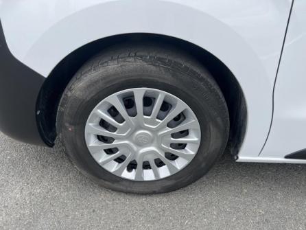 TOYOTA PROACE Medium 1.5 D-4D 120 Business MY20 à vendre à Orléans - Image n°9