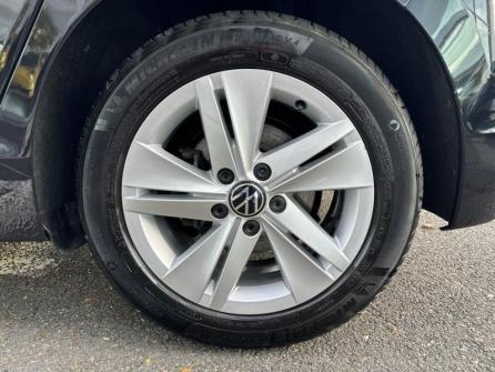 VOLKSWAGEN Golf 2.0 TDI SCR 150ch Life Business DSG7 à vendre à Gien - Image n°11