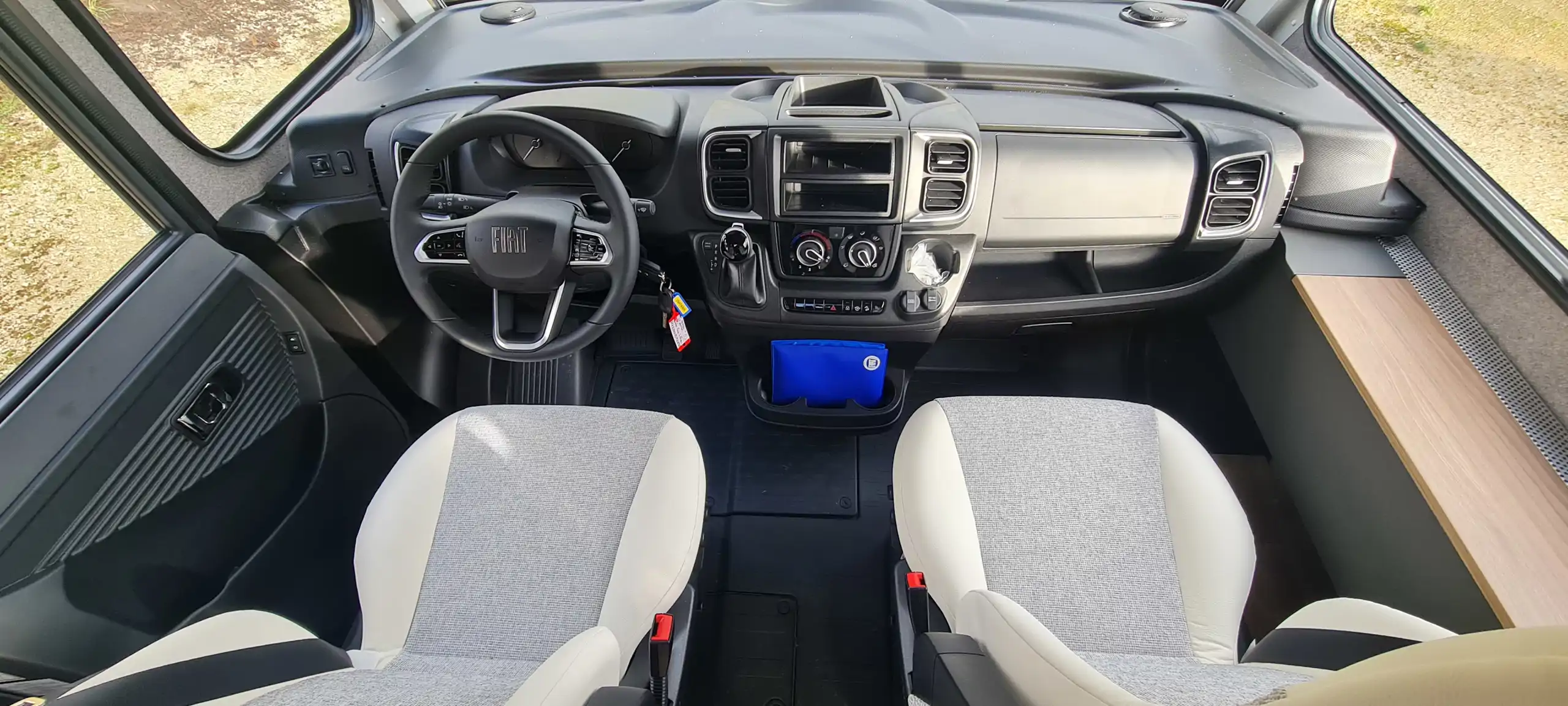 Image Dethleffs Trend I 7057 DBL  Intégral