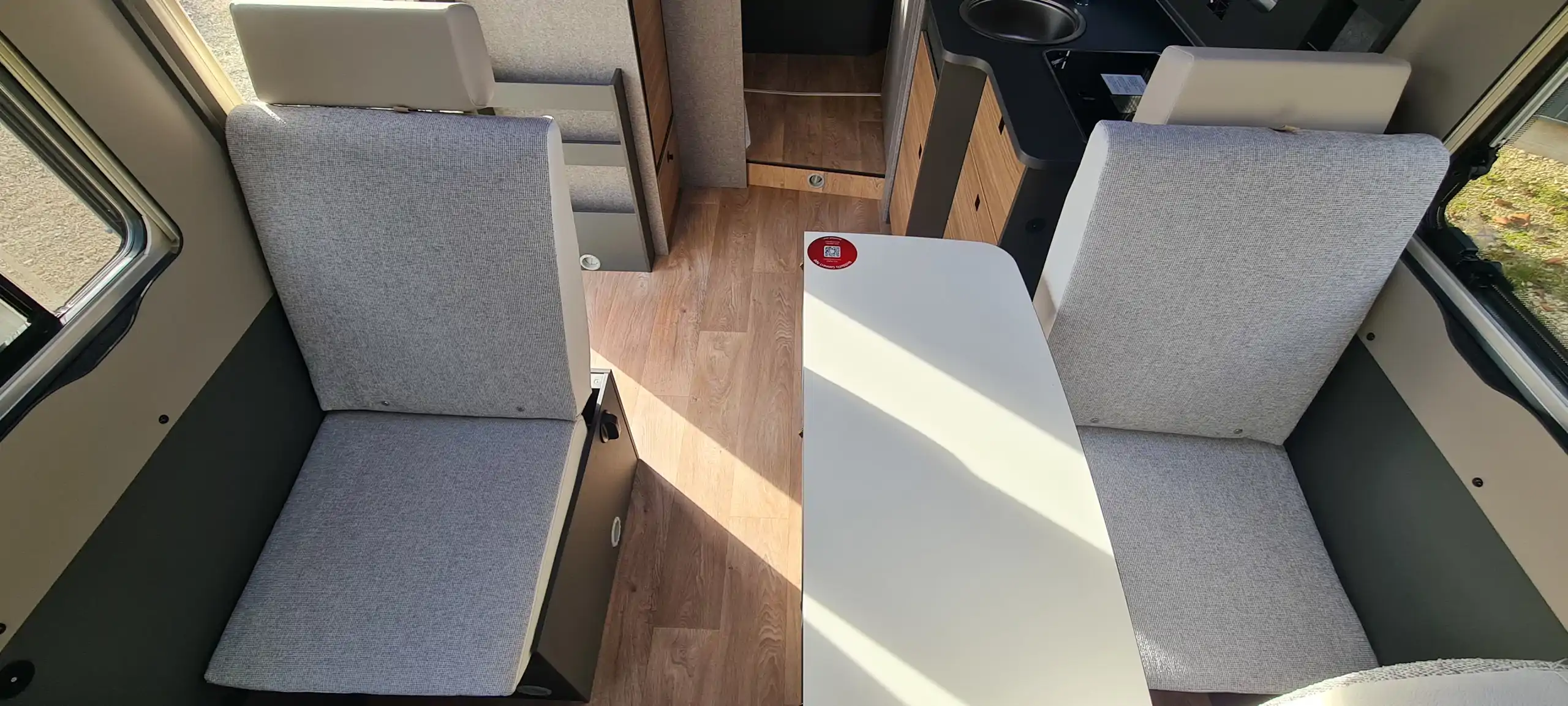 Image Dethleffs Trend I 7057 DBL  Intégral